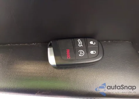 2015 Chrysler 200 S z USA, uszkodzony, nr VIN 1C3CCCBG1FN613745